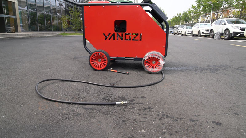 如何選擇好的工業(yè)高壓清洗機(jī)